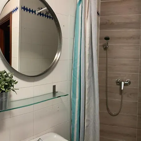Costa Holidays Downtown Apartment *